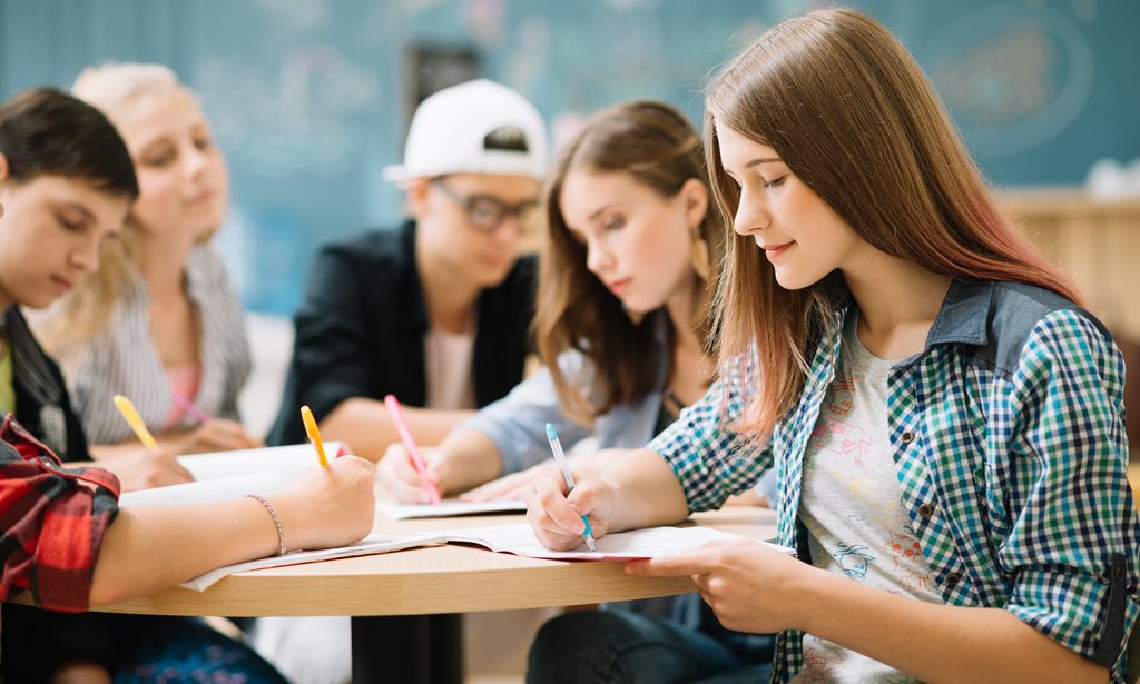 1558416918 1541509779 studenti 1024x615