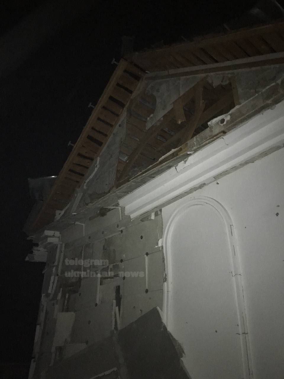 photo 2022 03 12 23 08 55