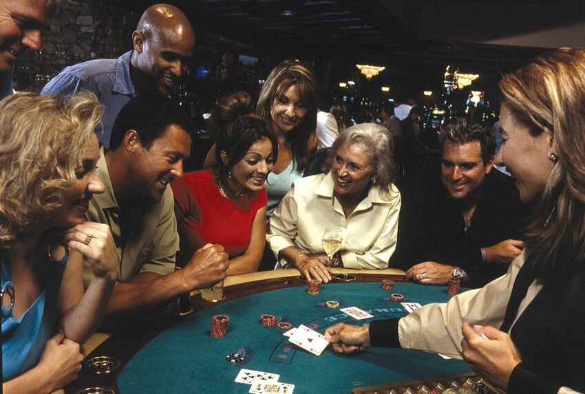 6 players e1674659331306