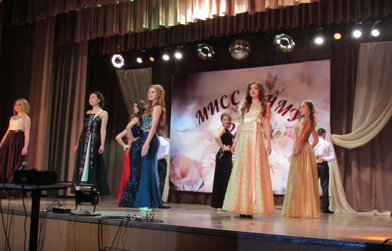 IMG 3905.jpg900