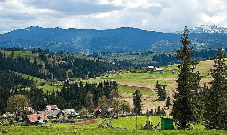 yablunytsya2 29bf69de992bbce86ea55f313011f577