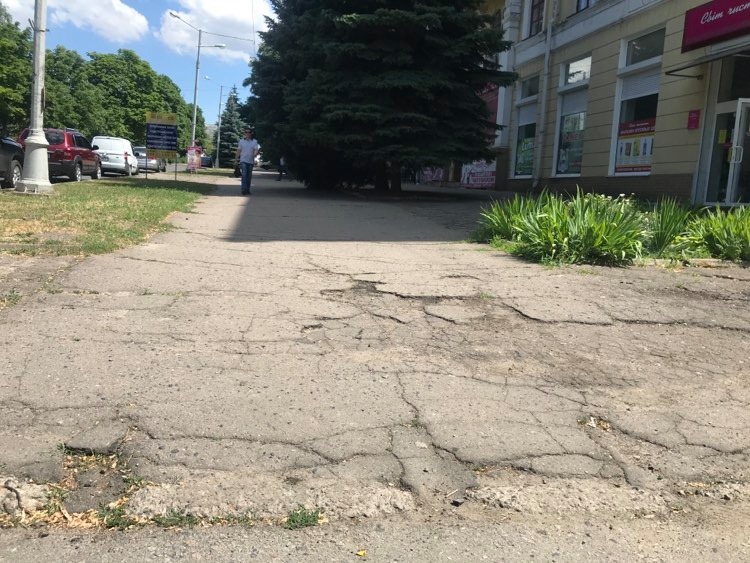 kramatorsk trotuar mira4